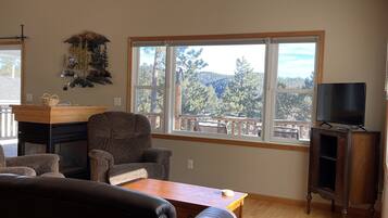 TV connectée, cheminée