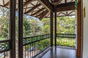 Chambre Quadruple, balcon | Balcon