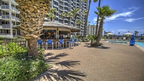 Terrace/patio - Saida Jewel on the Beach! 2 Bedroom 2 Bath on 7th floor with Incredible Views (South Padre Island)