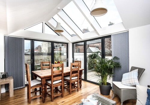 Family-friendly apartment with an attractive garden and private parking.