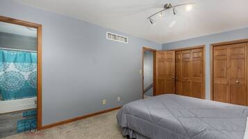 2 bedrooms, WiFi, bed sheets