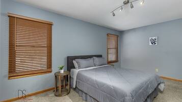 2 makuuhuonetta, Wi-Fi, vuodevaatteet