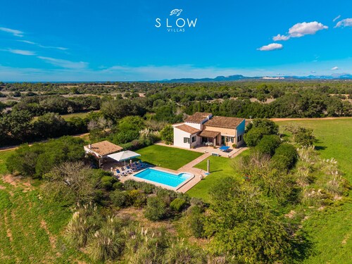 Villa Son Pere, charming rural house in idyllic location