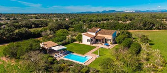 Villa Son Pere, charming rural house in idyllic location