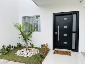 تفاصيل الفندق من الخارج