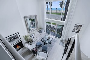 Smart-TV, Kamin, Drucker