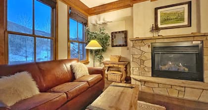 Cozy 1-Bedroom in the Heart of Mountain Village