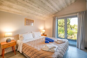 3 chambres, fer et planche à repasser, Wi-Fi gratuit, draps fournis