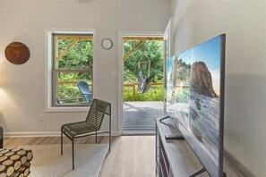 Interior - Main Street Jeep House (Weaverville)