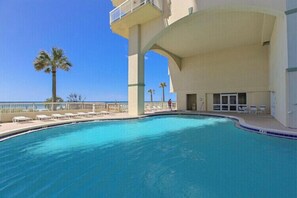 Indoor pool, outdoor pool