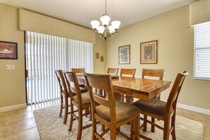 House, Multiple Beds (Spectacular Champions Gate Vacation H) | Private kitchen - Spectacular Champions Gate Vacation Home (Davenport)
