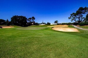 Nhà, nhiều giường (Christina's Southern Dunes Vacation H) | Golf