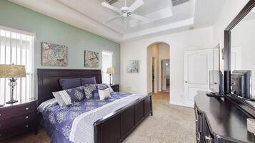 House, Multiple Beds (Jagjit's Tuscan Hills Vacation Home) | 5 bedrooms