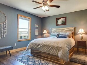 5 Schlafzimmer, Bügeleisen/Bügelbrett, kostenloses WLAN, Bettwäsche