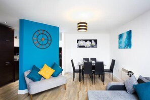 Apartment | Living room - Birmingham City Centre-chinatown-business-leisure (Birmingham)