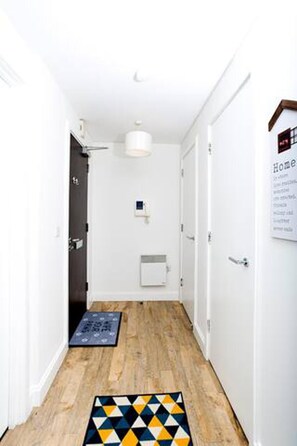 Apartment | 2 Schlafzimmer, Bügeleisen/Bügelbrett, kostenloses WLAN, Bettwäsche