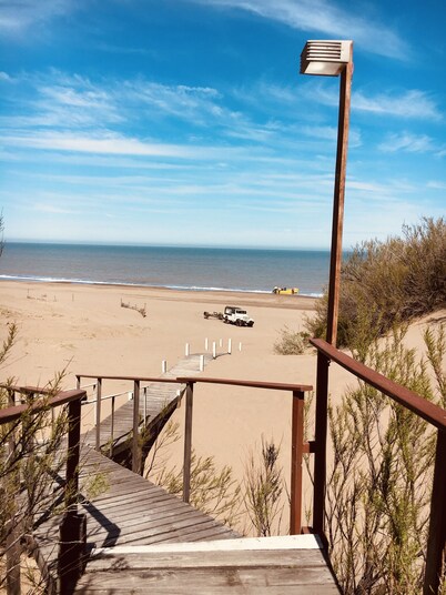 Cabaña de playa junto al mar El Paramo ll