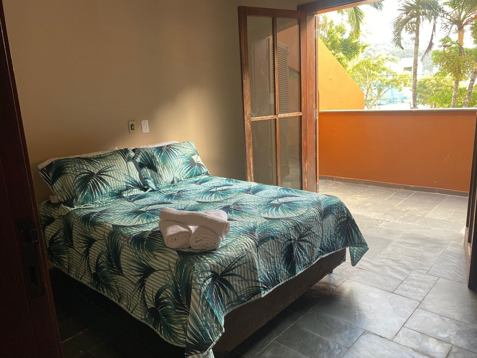 Premium Double Room | Bed sheets