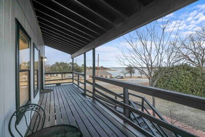 Best Location on Lewisville Lake GREAT FOR GROUPS