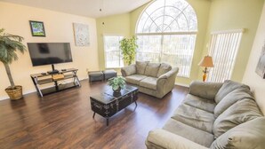 Leilighet, flere senger (Terry's Royal Palms Condo) | Oppholdsrom