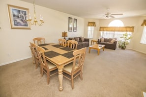 Private kitchen - Maria's Island Club Condo (Kissimmee)