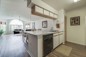 Appartamento, 2 letti queen (Judy's  Villas at Island Club Condo) | Cucina privata