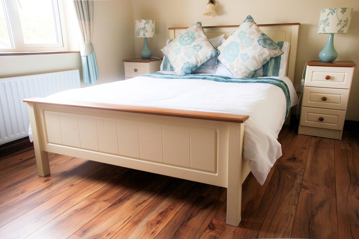 Standard Double Room, Private Bathroom, Garden View (Outside of the bedroom) | 1 bedroom
