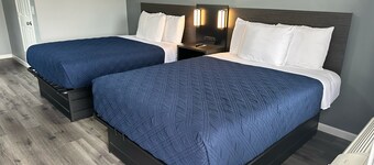 โคสทัล เบนด์ แอท ซีดริฟต์, โมเทล & อาร์วี พาร์ค  