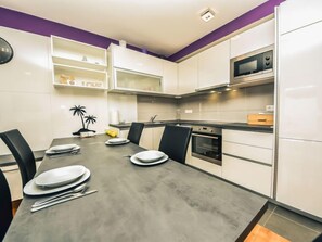 Fridge, microwave, oven, dishwasher