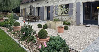 LongÚre récemment rénovée avec piscine, 8-10 personnes.