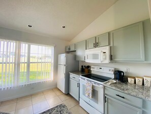 獨棟房屋, 多張床 (Cary's Southern Dunes Vacation Home) | 私人廚房