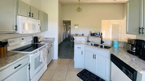Ferienhaus, Mehrere Betten (Cary's Southern Dunes Vacation Home) | Eigene Küche