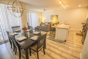 公寓, 多张床 (Brenda's Storey Lake Resort Townhome) | 私人厨房