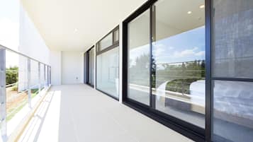 Villa Elite, 2 habitaciones, para no fumadores (Construction ongoing nearby, No View) | Balcón