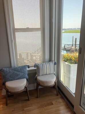 Interior - Spectacular Bay Front Home Phenomenal Views-Hot Tub,Water Trampoline,Water Toys (Oceanside)