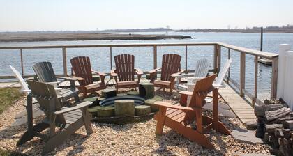 Spectacular Bay Front Home Phenomenal Views-Hot Tub,Water Trampoline,Water Toys