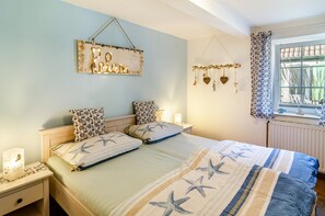 2 makuuhuonetta, silitysrauta/-lauta, ilmainen Wi-Fi, vuodevaatteet