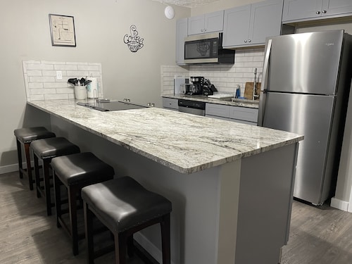 Fully Remodeled, Next to Ski Lift, Very Spacious