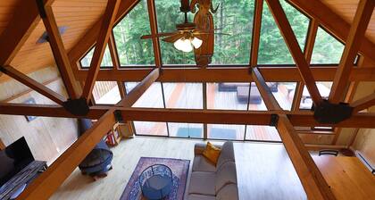 A-Frame Chalet Near Mount Rainier, Sauna, Sleeps 12
