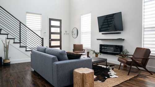 Exclusive Design Magazine Featured Contemporary Western Home