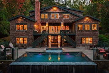 Spectacular Lake Front Home