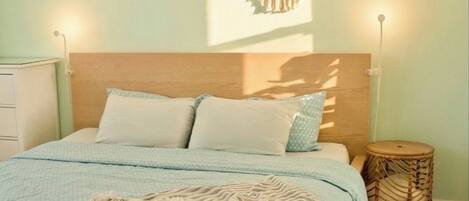 1 bedroom, desk, iron/ironing board, free WiFi