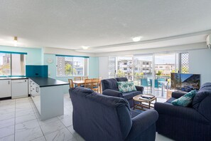 Family Apartment, 3 Bedrooms, Ocean View | Living area - Coral Sea Apartments (Maroochydore)