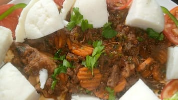 Alimentação e bebidas