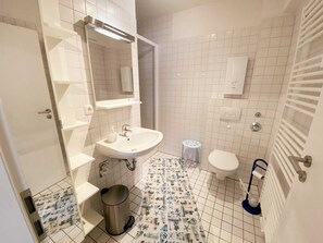 Luokittelematon kuva, 5 kautta 12, painike