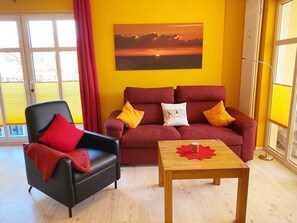 Unclassified image, 2 of 12, button