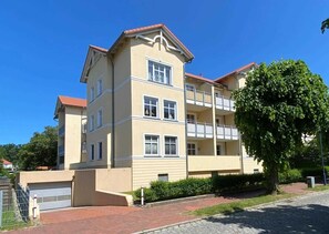 Unclassified image, 3 of 12, button - Vacation apartment Seeadler 15 (Graal-Müritz)