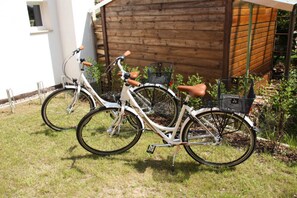 Unclassified image, 5 of 12, button