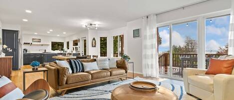 Smart TV, fireplace, video games, ping pong