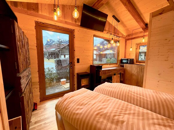 1 bedroom, WiFi, bed sheets